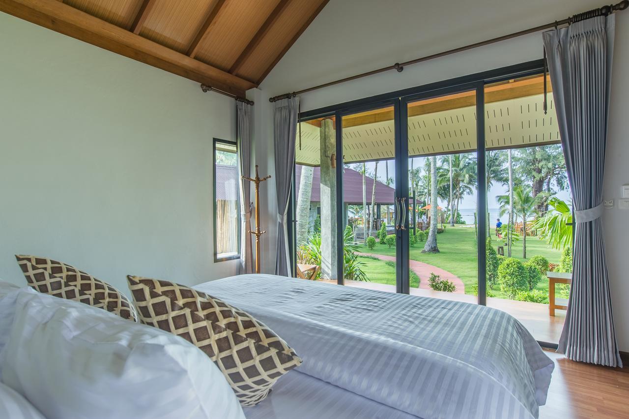 Medee Resort Ko Kut Dış mekan fotoğraf